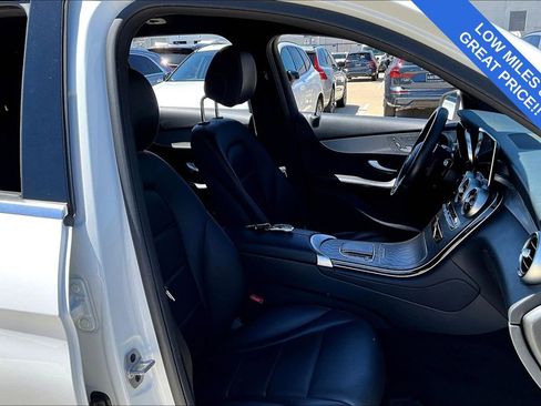Used 2022 Mercedes-Benz GLC 300 image 11