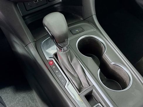 Used 2022 Chevrolet Equinox LT image 18