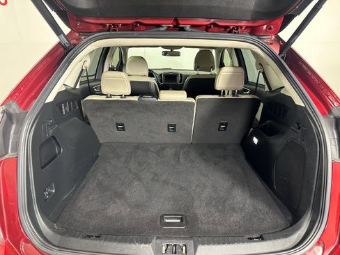 Used 2018 Ford Edge Titanium w/ Technology Package FWD image 6