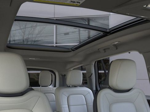 New 2025 Lincoln Aviator Reserve w/ Equipment Group 201A image 22