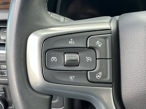 Used 2023 Chevrolet Suburban Premier AWD/4WD image 29
