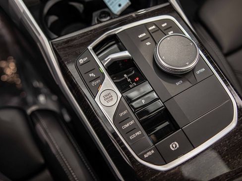 Used 2024 BMW 330i xDrive 330i xDrive w/ Premium Package image 31