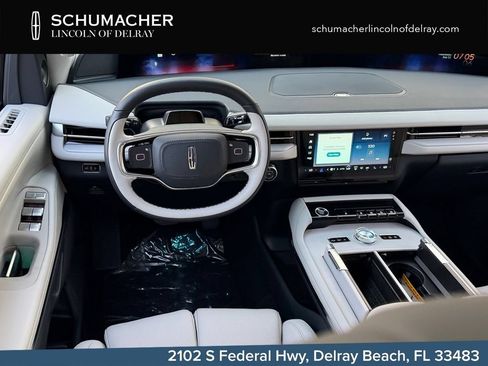 New 2026 Lincoln Navigator Premiere AWD/4WD image 14