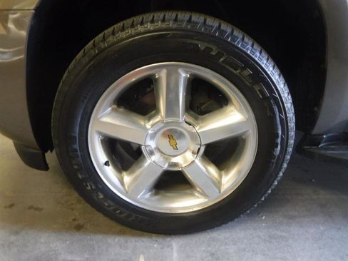 Used 2013 Chevrolet Tahoe LS image 18