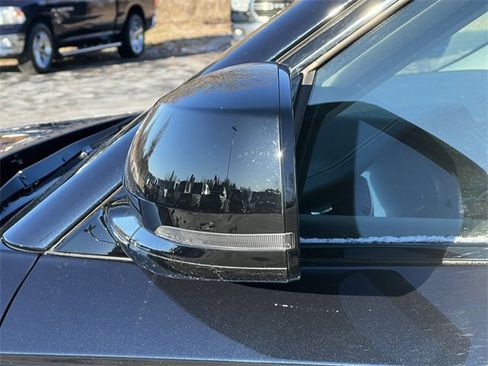 Certified 2023 Jeep Grand Cherokee Limited w/ Black Appearance Package image 44