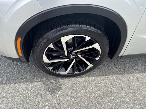 Used 2024 Mitsubishi Outlander SE Black Edition image 16