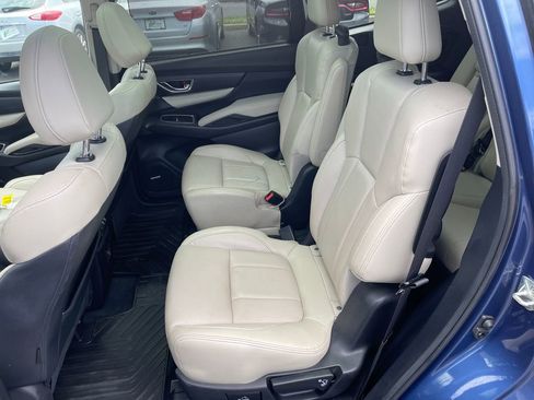 Used 2021 Subaru Ascent Limited w/ Technology Package AWD/4WD image 16