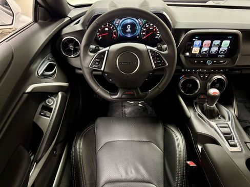 Used 2018 Chevrolet Camaro SS RWD image 2