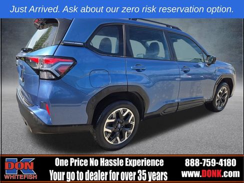 Used 2025 Subaru Forester AWD/4WD image 5