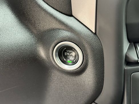 Used 2022 Chevrolet Silverado 1500 Custom RWD image 22