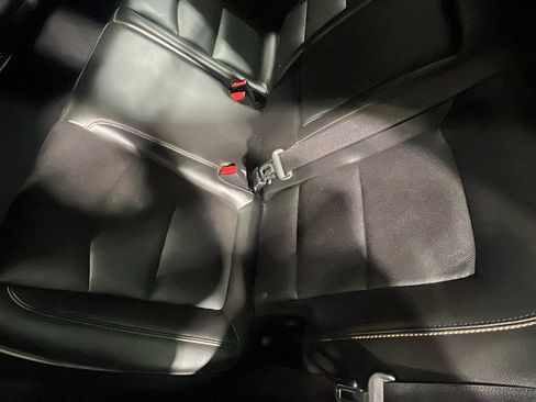 Used 2020 Chevrolet Equinox Premier image 16