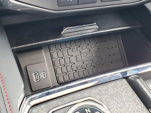 Certified 2023 Ford Expedition Limited image 22