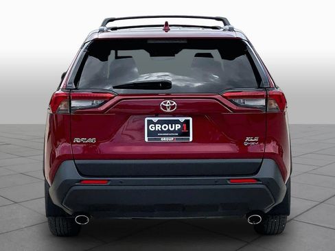 Used 2025 Toyota RAV4 XLE Premium w/ Weather Package AWD/4WD image 4