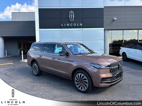 New 2025 Lincoln Navigator L Black Label image 1