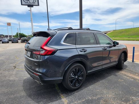 Used 2024 Honda CR-V Sport Touring image 1