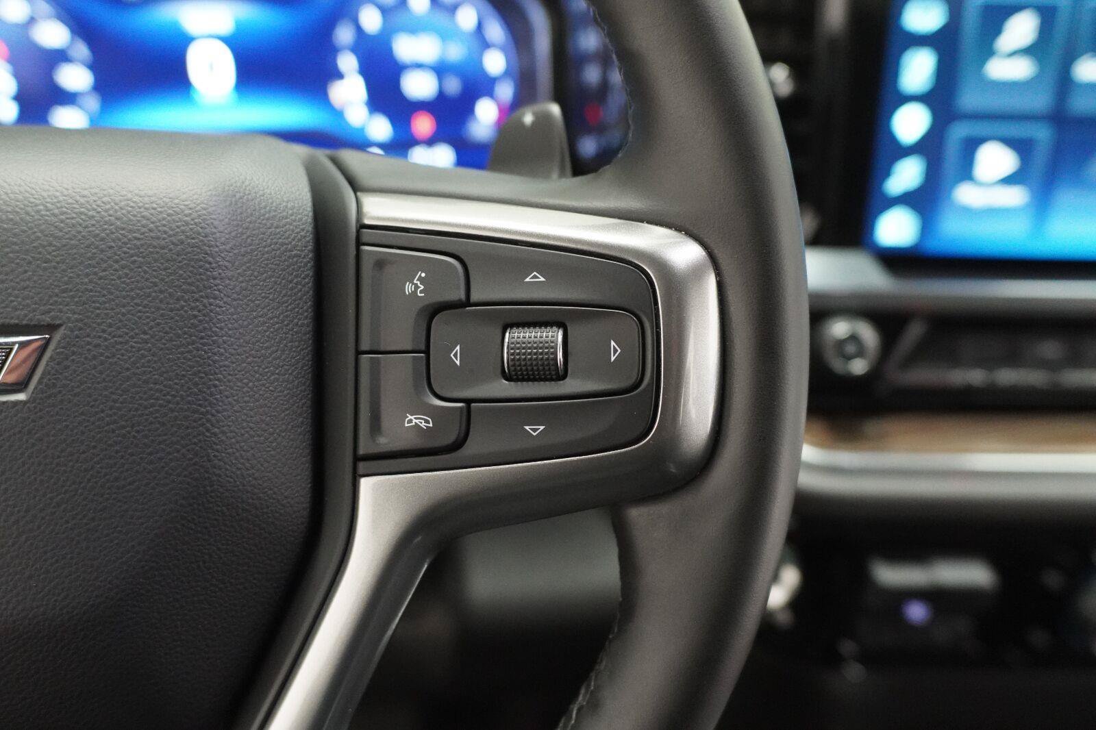 Used 2025 Chevrolet Silverado 1500 RST w/ Texas Edition Plus RWD image 16