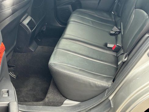 Used 2011 Subaru Outback 2.5i Limited w/ PWR Moonroof Pkg image 10