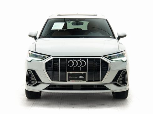 Certified 2025 Audi Q3 2.0T Premium w/ Convenience Package image 27