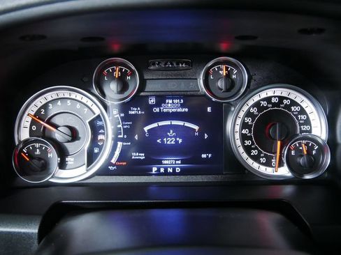 Used 2017 RAM 1500 Big Horn AWD/4WD image 32