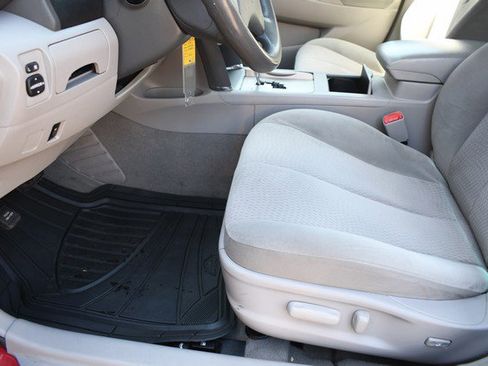 Used 2011 Toyota Camry LE w/ LE Extra-Value Pkg FWD image 15