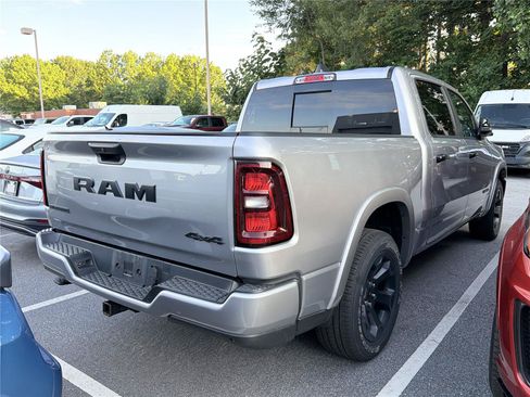 Used 2025 RAM 1500 Big Horn AWD/4WD image 4