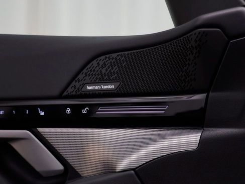 New 2026 BMW 530i xDrive w/ M Sport Package AWD/4WD image 7