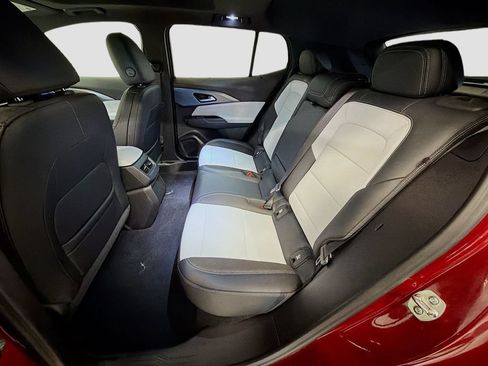Used 2025 Chevrolet Equinox EV LT w/ Convenience Package FWD image 37