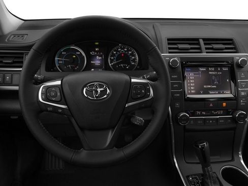 Certified 2016 Toyota Camry SE image 7