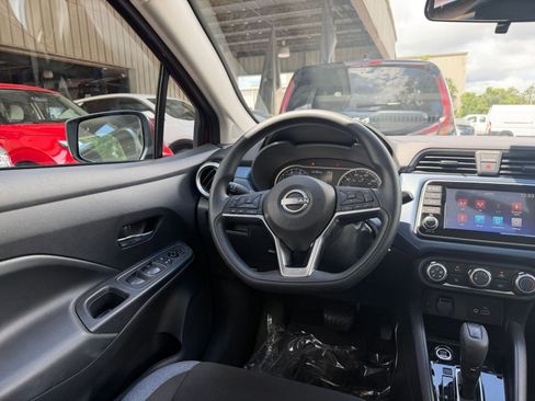 Used 2025 Nissan Versa SV FWD image 32