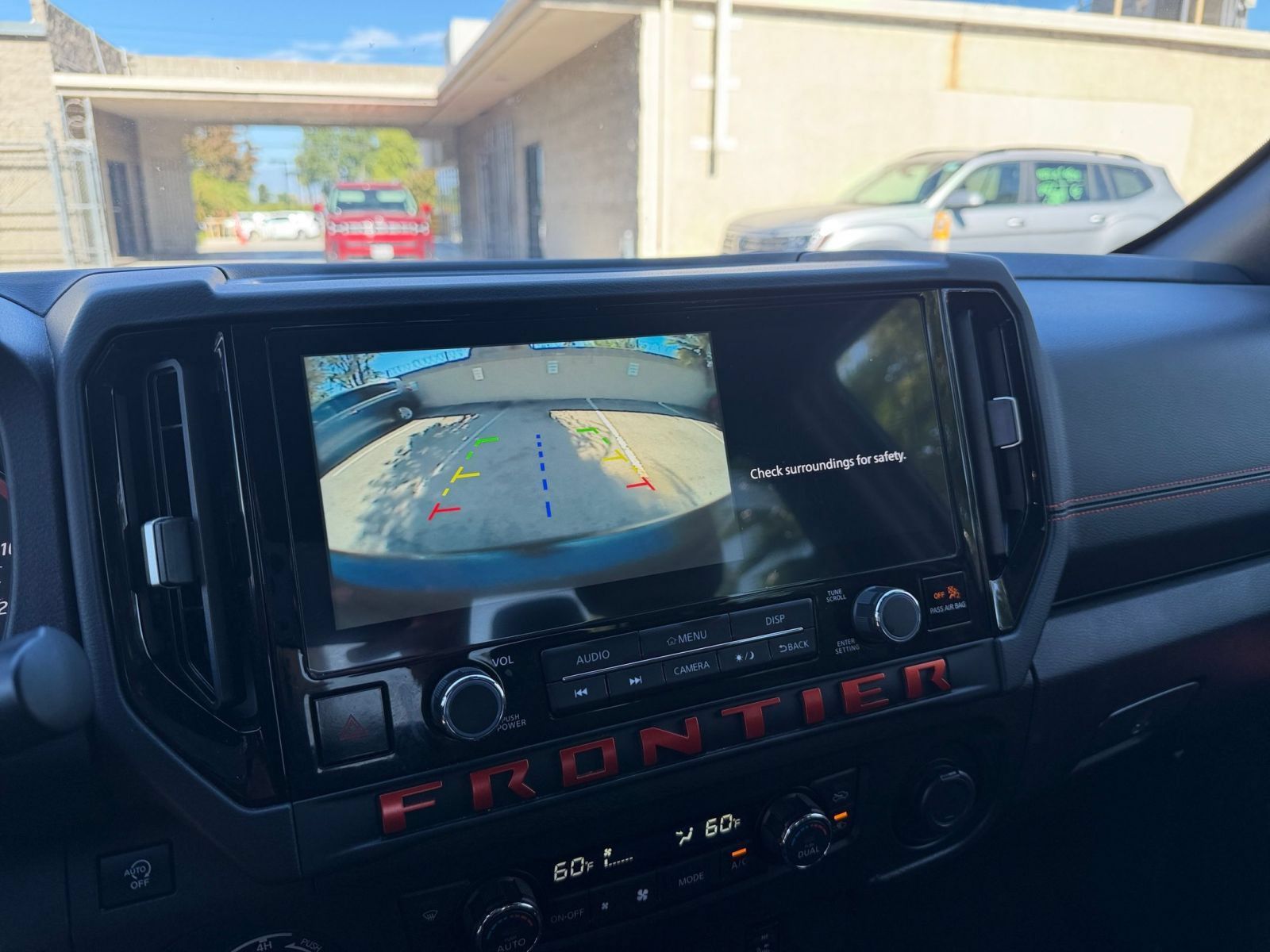 Used 2026 Nissan Frontier PRO-4X AWD/4WD image 22