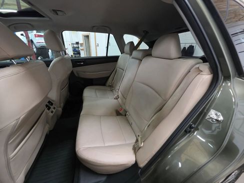 Used 2017 Subaru Outback 2.5i Limited w/ Popular Package #5 image 25
