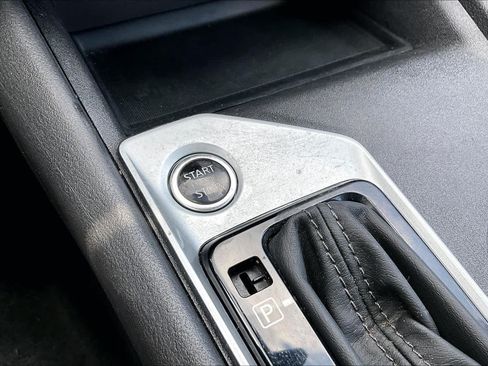 Used 2025 Nissan Altima 2.5 SV FWD image 31