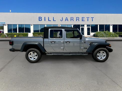 Used 2020 Jeep Gladiator Sport w/ Quick Order Package 24S AWD/4WD image 8