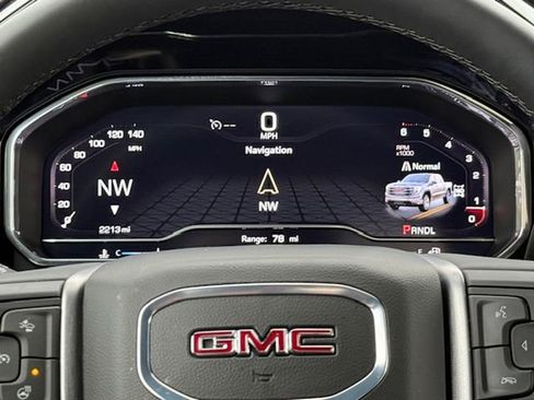 New 2025 GMC Sierra 1500 Elevation image 30