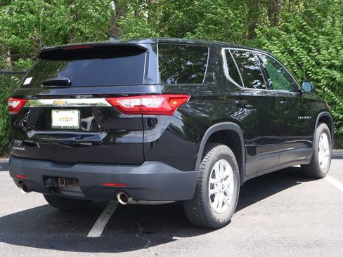 Used 2018 Chevrolet Traverse LS FWD image 8