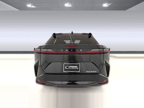 Used 2024 Lexus RZ 300e Premium FWD image 10