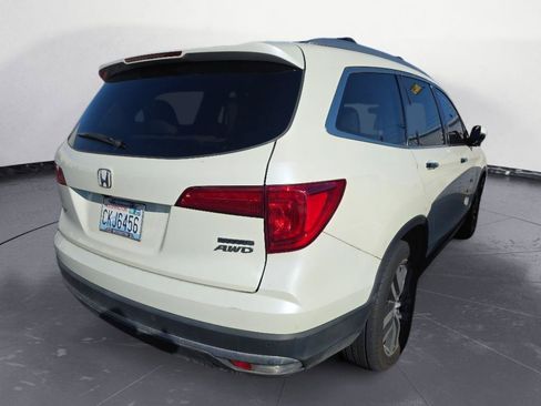 Used 2016 Honda Pilot Touring image 3