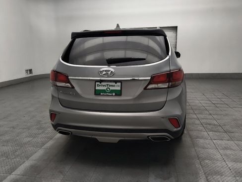 Used 2018 Hyundai Santa Fe SE FWD image 7