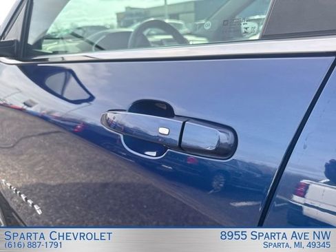 Used 2023 Chevrolet Equinox LT image 30