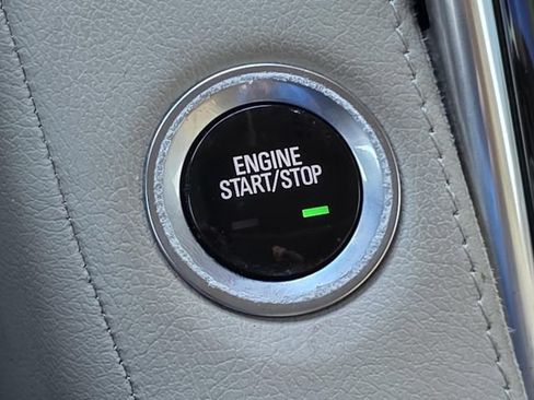 Used 2019 Cadillac Escalade Luxury RWD image 27
