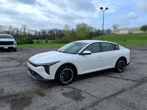 Used 2025 Kia K4 EX FWD image 33