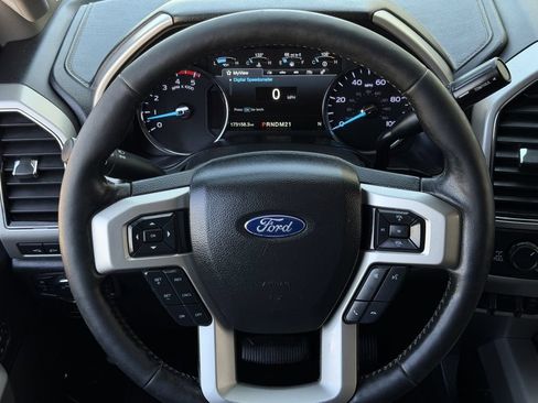 Used 2018 Ford F250 Lariat w/ Lariat Ultimate Package AWD/4WD image 15