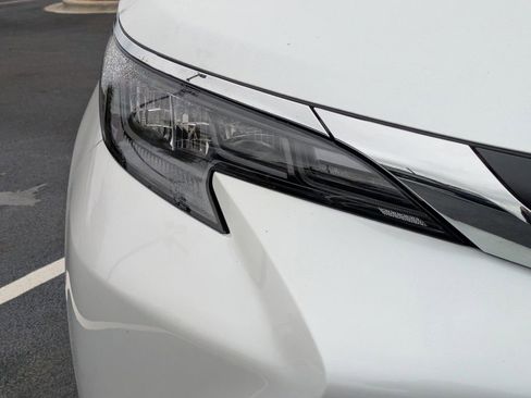 New 2026 Toyota Sienna XLE FWD image 10