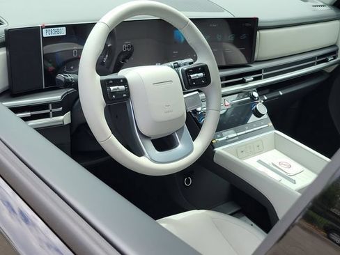 New 2026 Hyundai Santa Fe SE FWD image 5