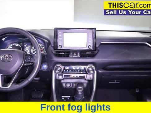 Used 2022 Toyota RAV4 XLE Premium AWD/4WD image 24