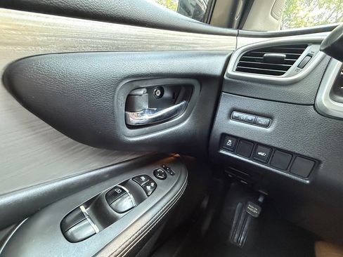 Used 2015 Nissan Murano SL w/ SL Technology Package image 19