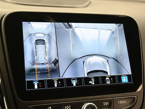 Used 2024 Chevrolet Equinox RS w/ RS Leather Package image 19