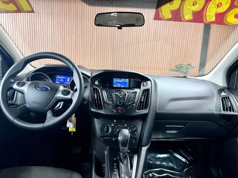 Used 2013 Ford Focus S FWD image 5