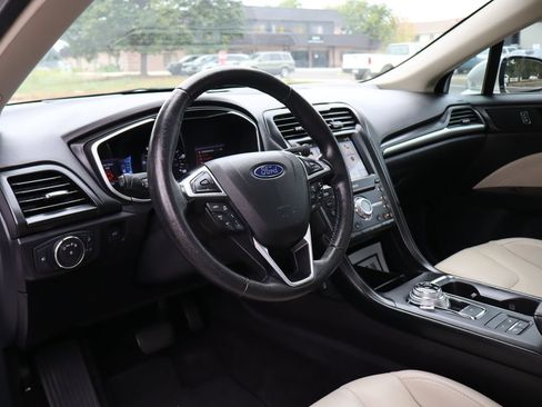 Used 2017 Ford Fusion Energi Titanium FWD image 15
