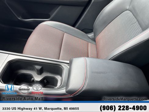 Used 2025 Nissan Kicks SR AWD/4WD image 20